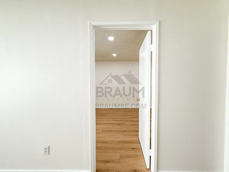 5461 KESTER — Photo 9