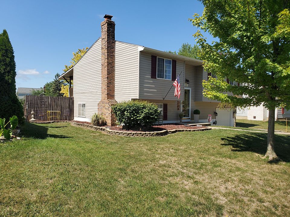 2nd image of 1317 Laurel Green Pl