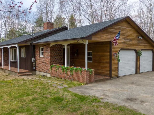 10 Kenmore Drive, Warren, ME 04864
