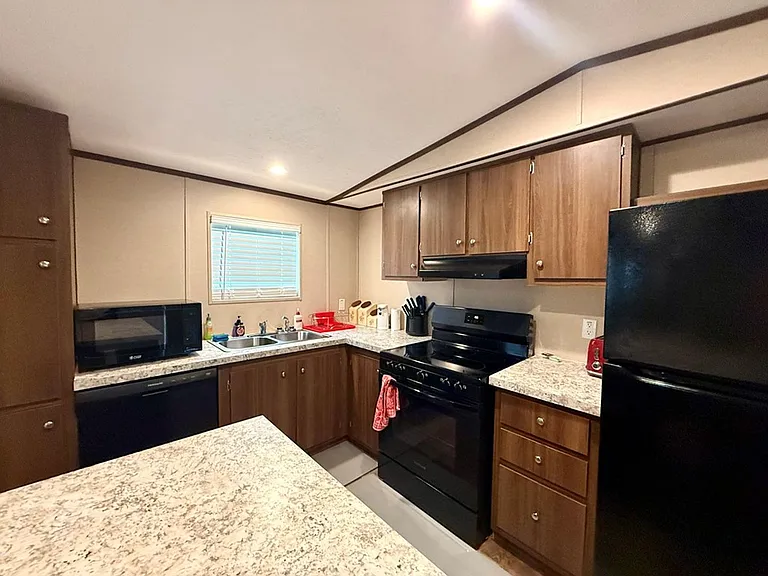 124 County Road 3439 — Photo 9