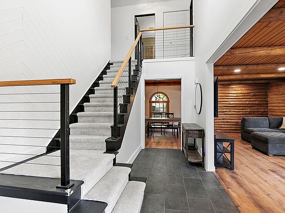 5th image of 705 Chestnut Ct