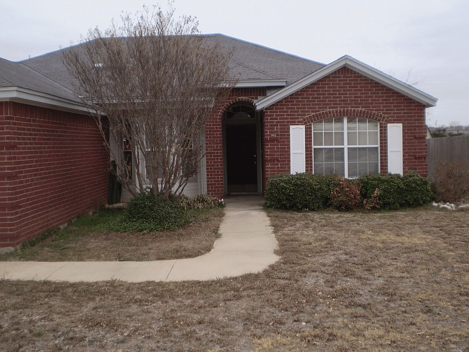 1st image of 2212 Waterfall Dr