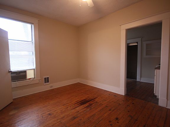 5th image of 224 Garland St APT 6