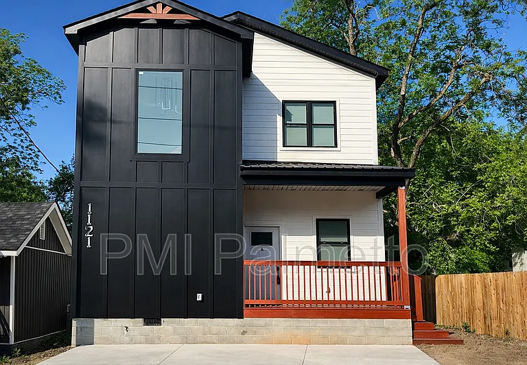 1121 Zeigler St #A — Photo 1