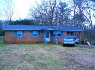 404 Caroline St, Rockingham, NC 28379