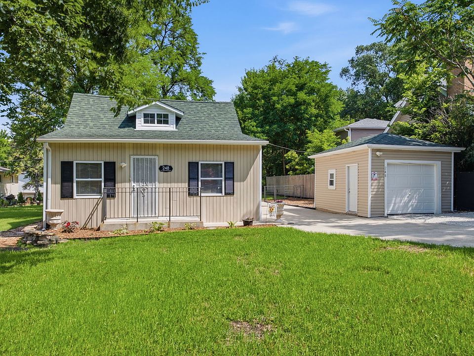 1st image of 248 W Naperville Rd