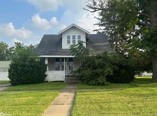 404 E Franklin St, Bloomfield, IA 52537