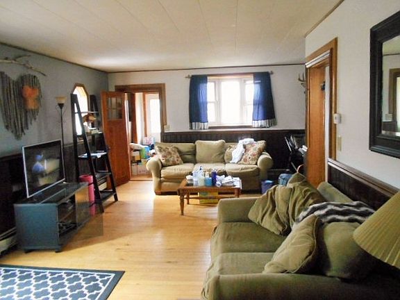 5th image of 413 Montana Ave