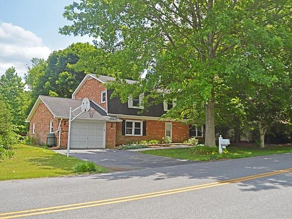 4th image of 314 Woodbine Dr