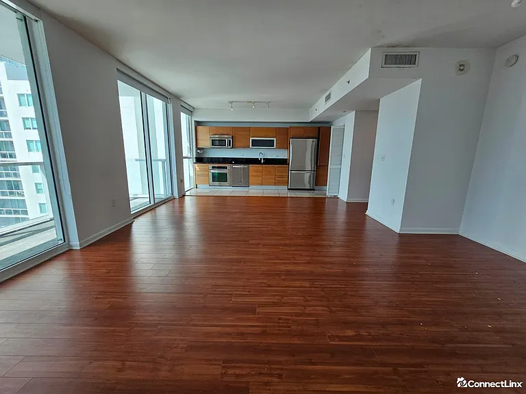 244 Biscayne Blvd #N-07 — Photo 17