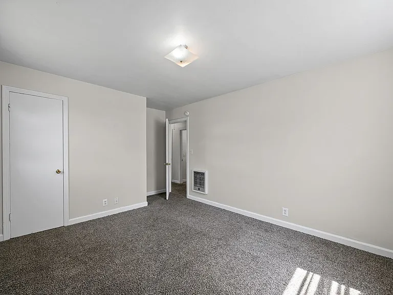 400 Highland Cir — Photo 19