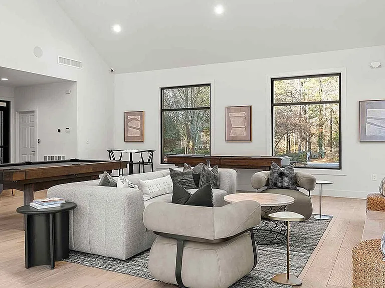 83 Reserve — Photo 17