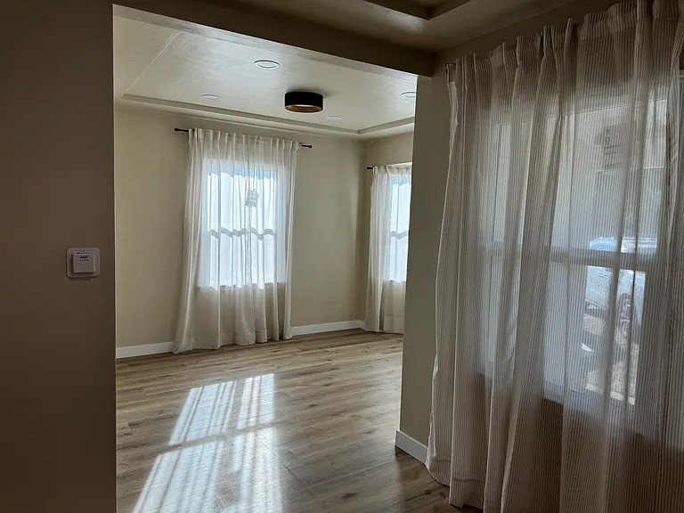 10606 Bryson Ave — Photo 21