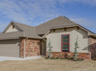 1108 Falling Leaf Ter, Moore, OK 73160