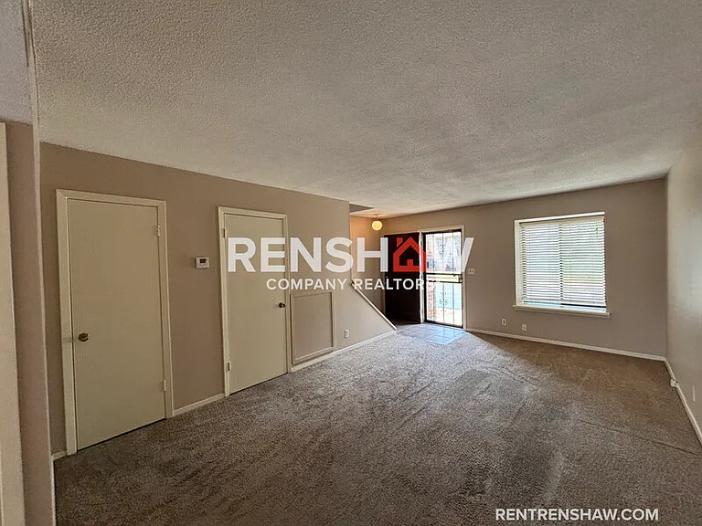 6620 Poplar Woods Cir S — Photo 10