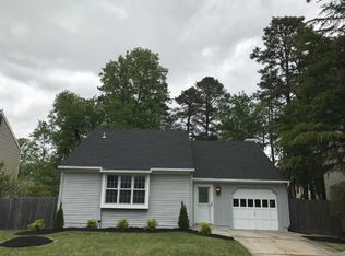 11 Fawn Ln, Sicklerville, NJ 08081