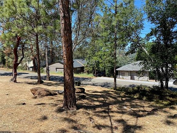 4th image of 17384 Meadow View Dr