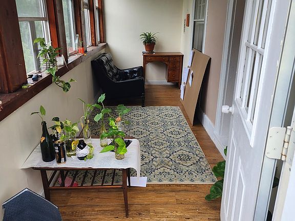 3rd image of 92 Ashland Ave APT 3