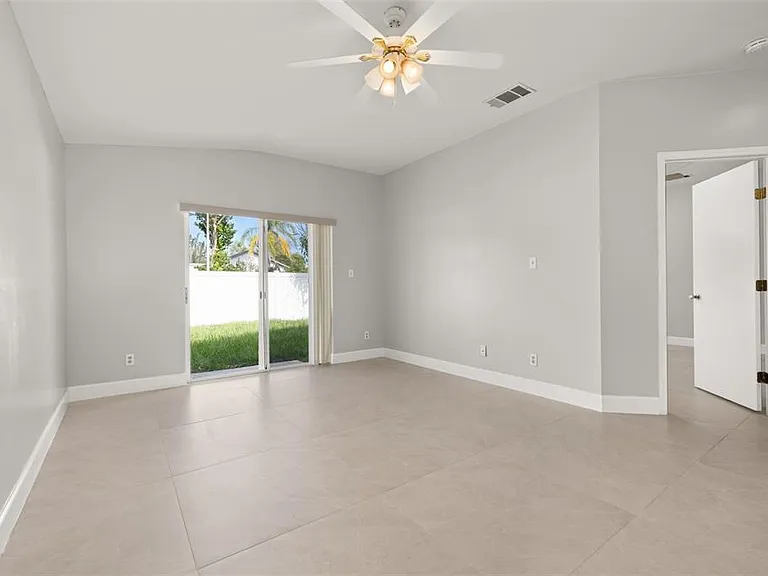 11218 Worley Ave — Photo 16