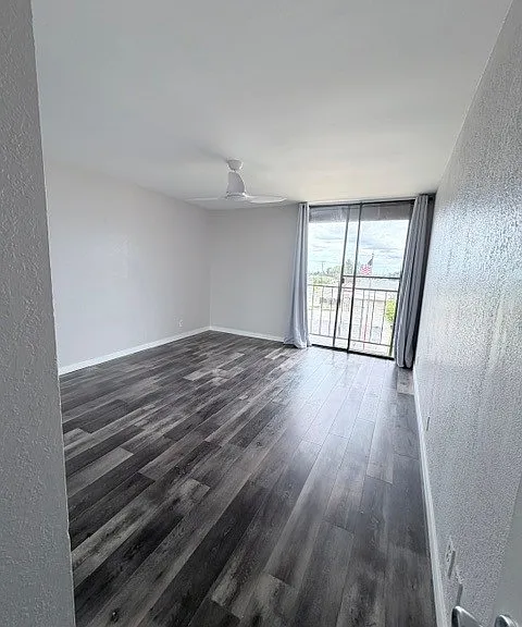 1601 E Cypress St #B — Photo 32