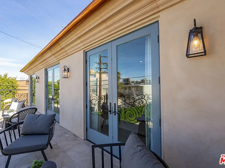 1825 Pandora Ave #Penthouse 402 — Photo 16