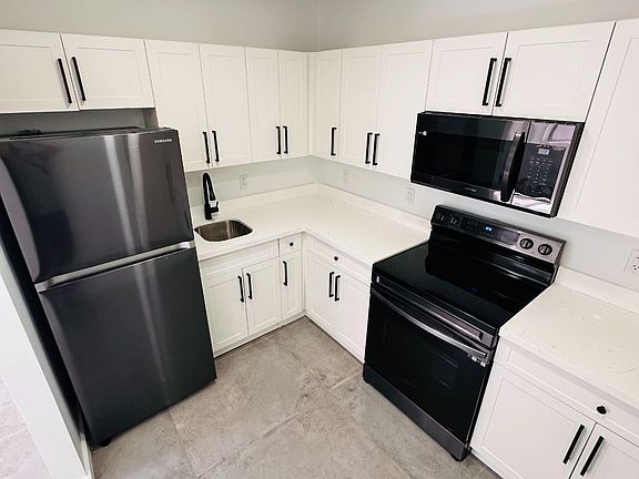 5th image of 5541 NW Miami Ct #3