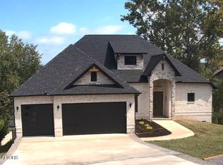 261 Ootsima Way, Loudon, TN 37774