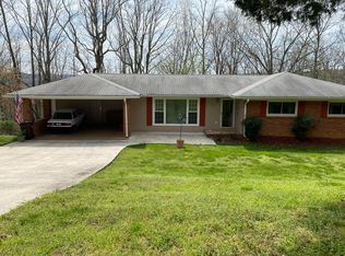 107 Morgan Rd, Oak Ridge, TN 37830