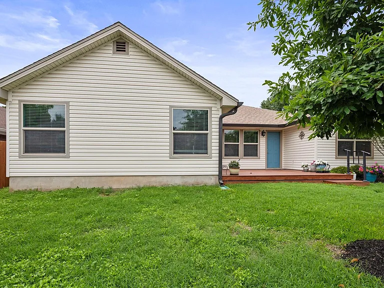 1408 Deer Ledge Trl — Photo 33