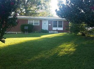 925 N 3rd St, Wytheville, VA 24382