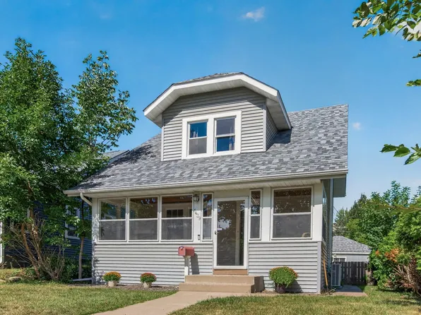 1439 Stanford Ave, Saint Paul, MN 55105