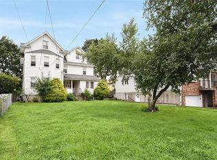 33 Hillcrest Ave, Pt Chester, NY 10573