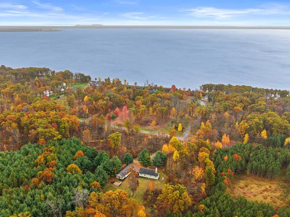 W5198 Southview Drive, Necedah, WI 54646