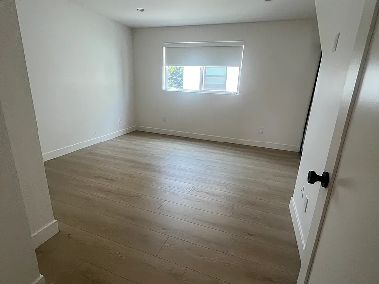 6006 Comey Ave — Photo 31