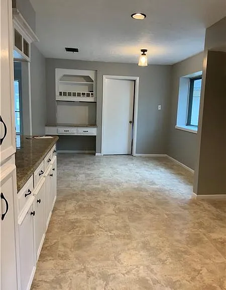 614 Ellingham Dr — Photo 9