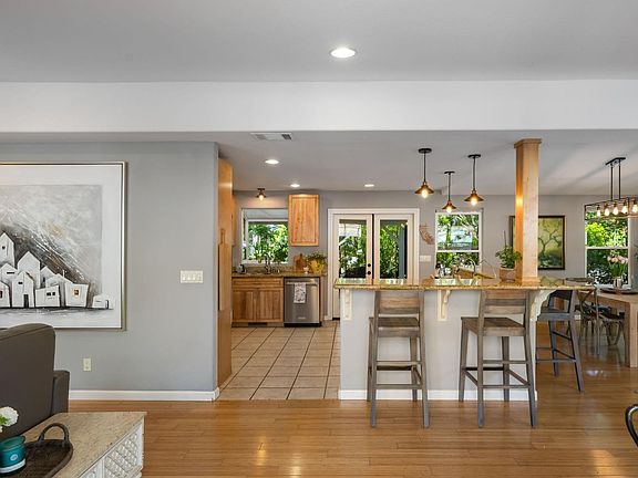 5th image of 21 Los Robles Court