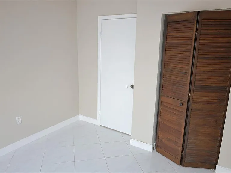3121 Bordeaux Ln — Photo 26