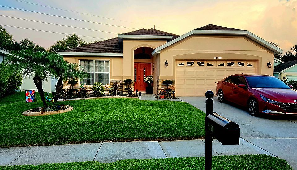 1st image of 34501 Cliffcreek Ct