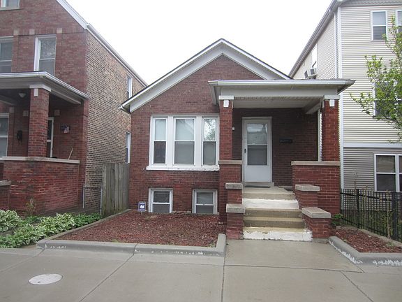 4th image of 3626 S Damen Ave