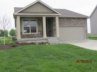 21701 W Summer St, Spring Hill, KS 66083