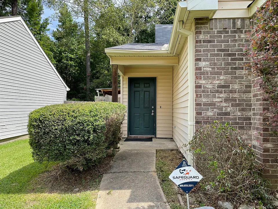 2007 Red Oak Dr