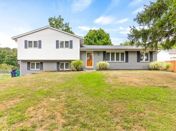 1724 Evergreen Ct, Heath, OH 43056