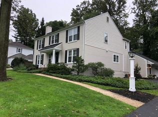 204 Woodstock Rd, Villanova, PA 19085