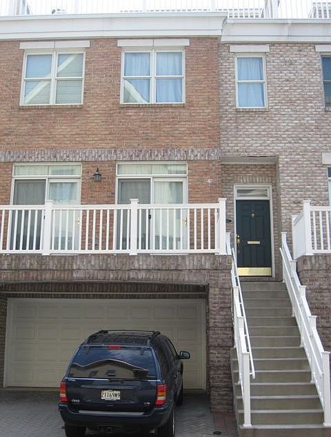 Great rental in resort-like community on the inner harbor