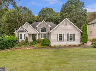 1330 Smoke Hill Dr, Hoschton, GA 30548