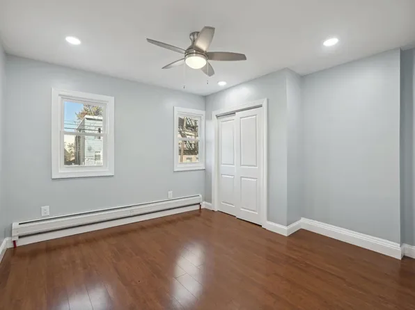 4 Garrison Avenue image 9 of 25