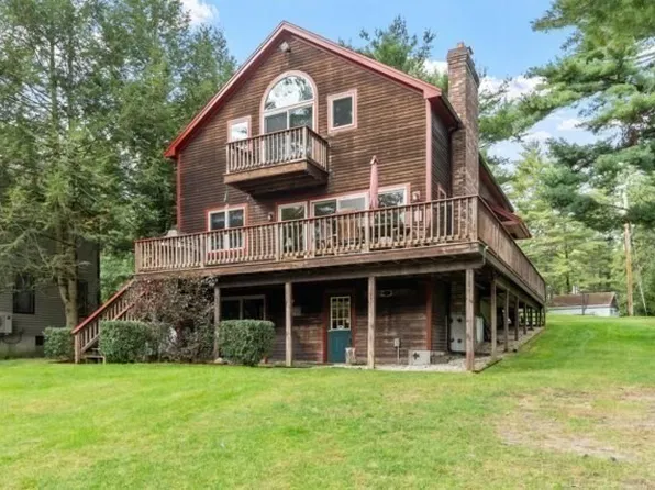 14 Massapoag Way, Dunstable, MA 01827