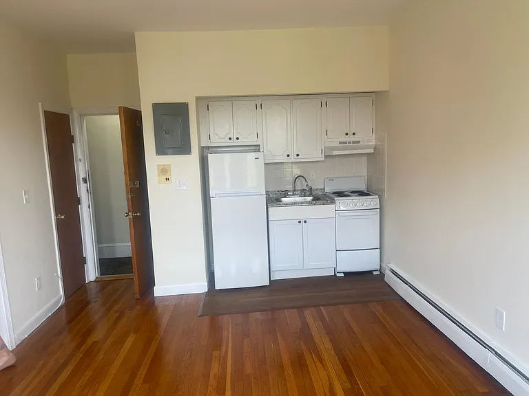 68 Brighton Ave #1 — Photo 4