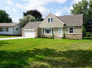 4528 S Frontenac Dr, Warrensville Heights, OH