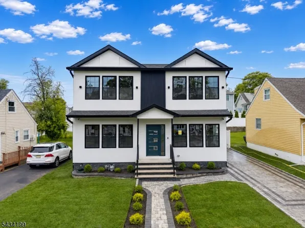 55 Long Hill Dr, Clifton City, NJ 07013